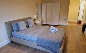 Affordable Rooms In Shared Flat, London Bridge